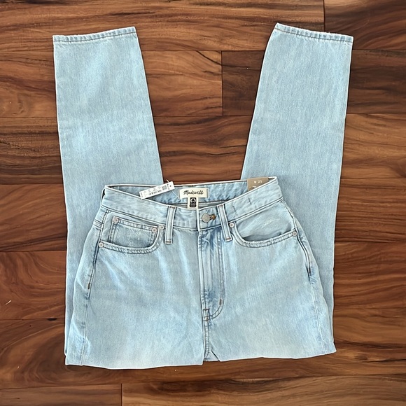 Madewell Denim - NWT MADEWELL • The Curvy Perfect Vintage Jean light wash
